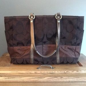 Coach tote / travel / or diaper bag! Best offer!